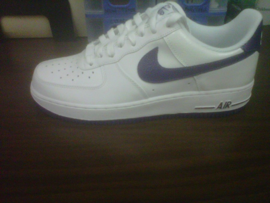 AF1 Low- White/Club Purple